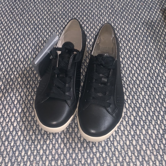 Dansko Orli Leather sneaker - Picture 7 of 11